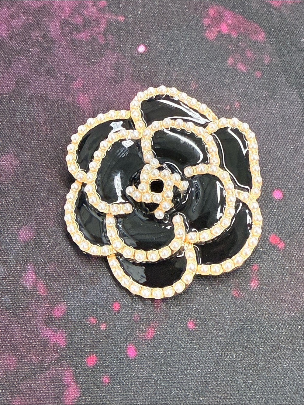 Fashion Jewelry Black and Gold Rhinestone Flower Brooch